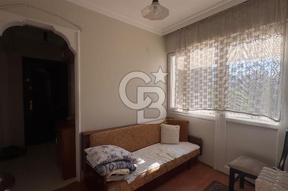 Karşıyaka tuna Mahallesi’nde eşyalı kiralık 2,5 +1 daire