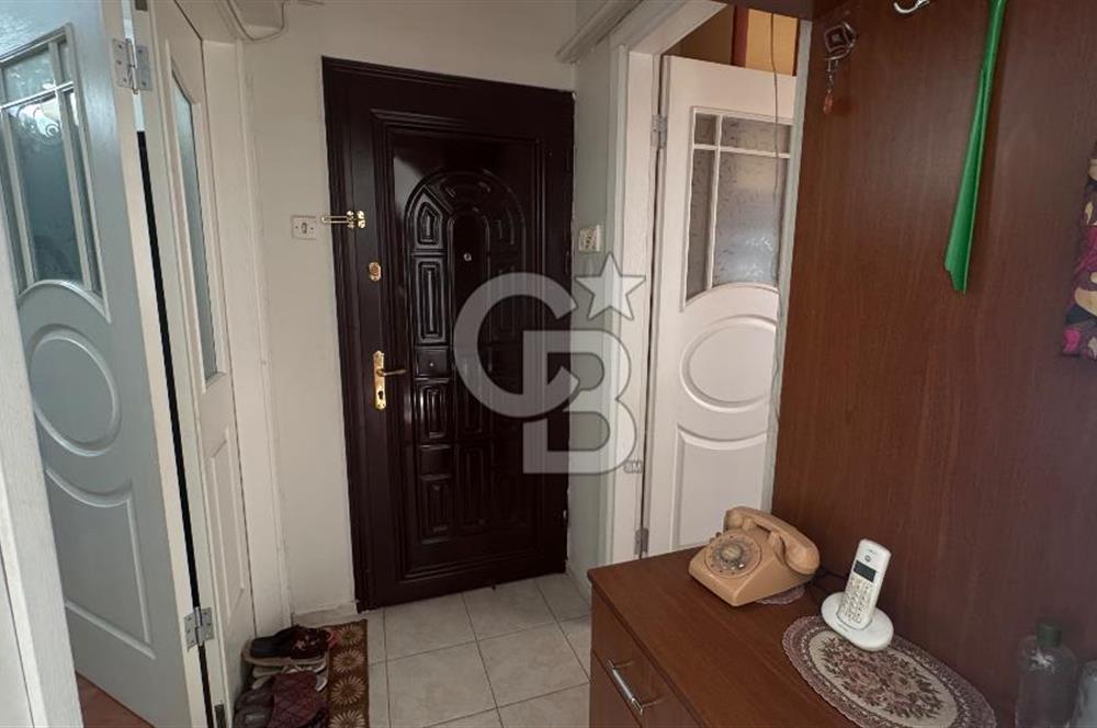 Karşıyaka tuna Mahallesi’nde eşyalı kiralık 2,5 +1 daire