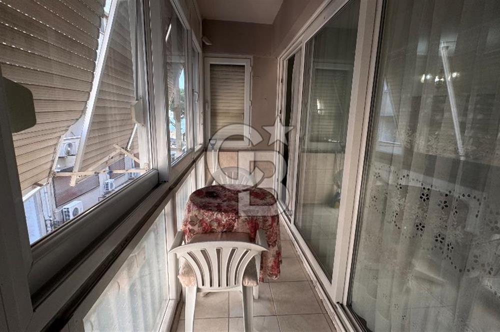 Karşıyaka tuna Mahallesi’nde eşyalı kiralık 2,5 +1 daire