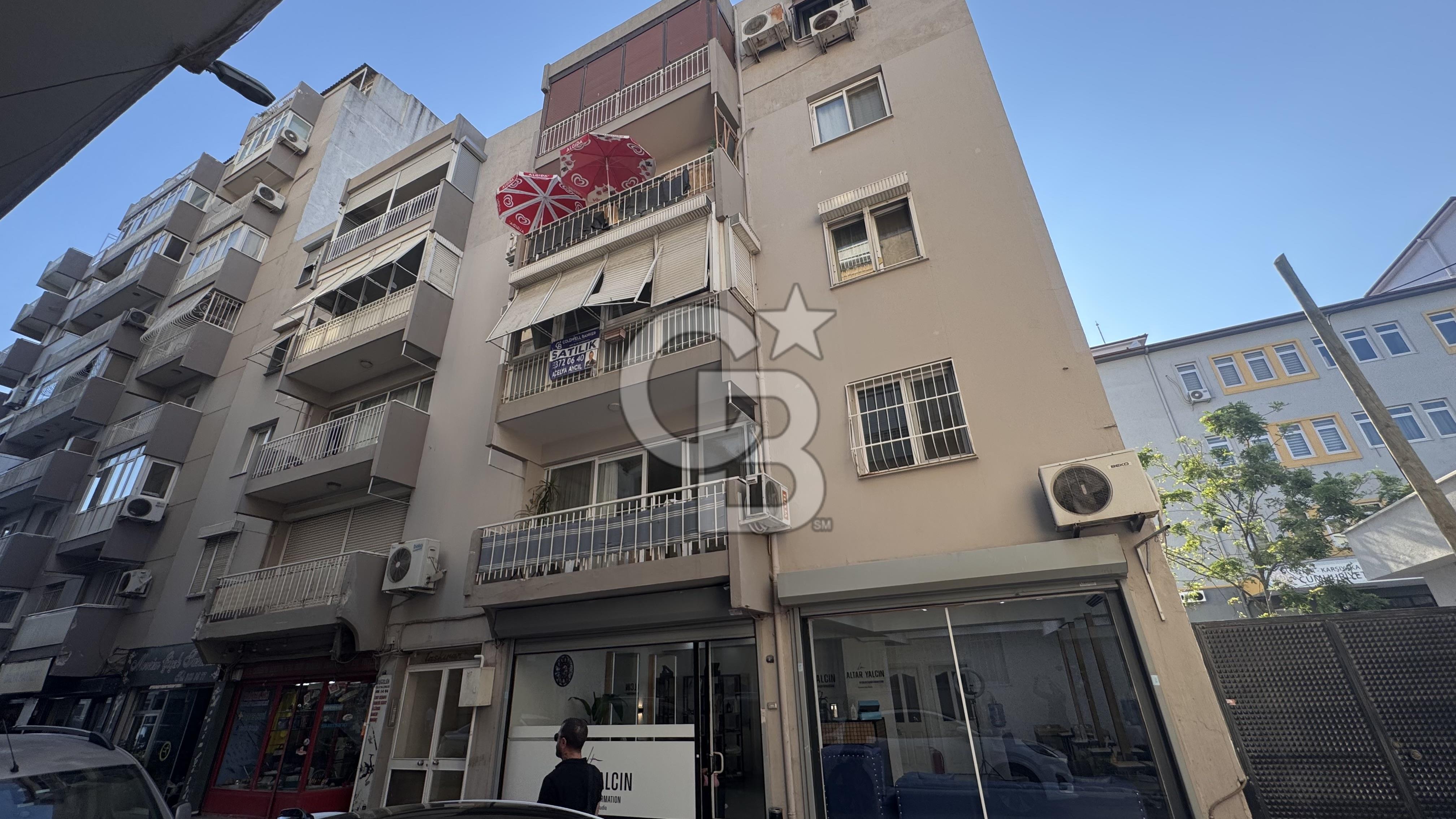 Karşıyaka tuna Mahallesi’nde eşyalı kiralık 2,5 +1 daire