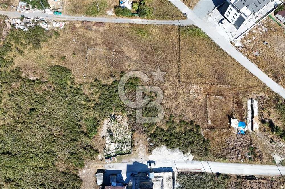 HADIMKÖYDE ŞEREFİYELİ 3 KAT İMARLI 260 M² ARSA