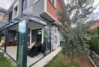 MENDERES COLDWELL BANKER POYRAZ'DAN GENİŞ BAHÇELİ VİLLA
