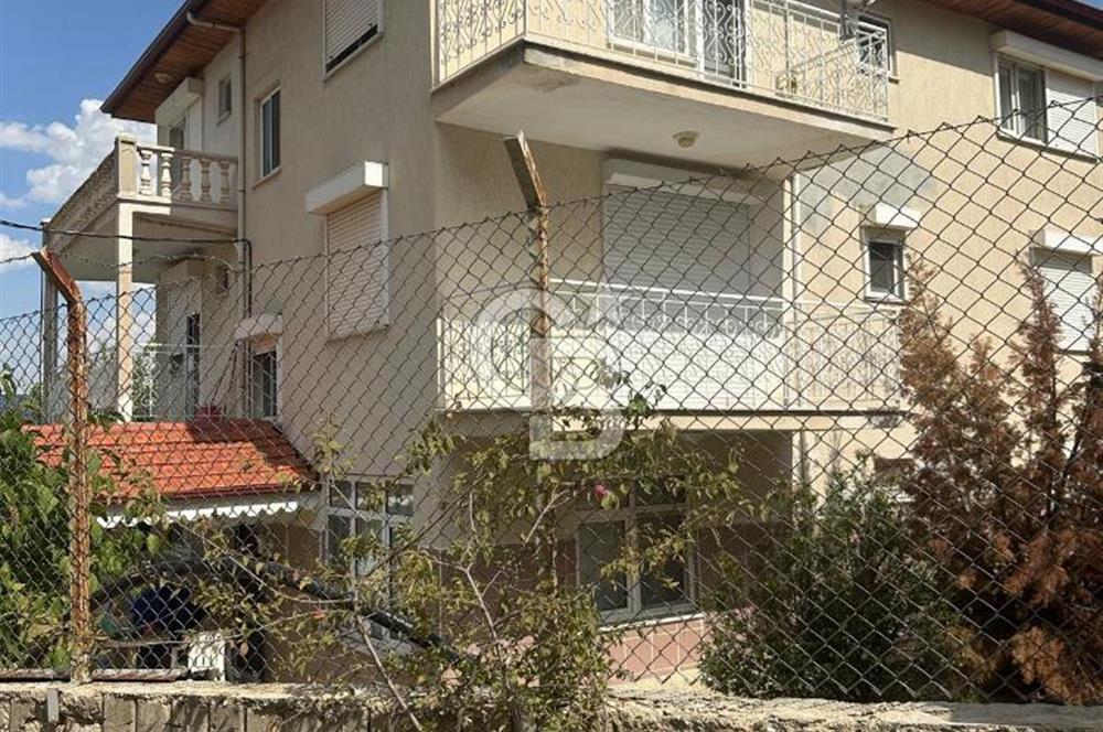 SALDA GÖLÜ MANZARALI 3 KATLI 3 DAİRELİK SATILIK BİNA