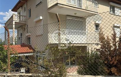 SALDA GÖLÜ MANZARALI 3 KATLI 3 DAİRELİK SATILIK BİNA