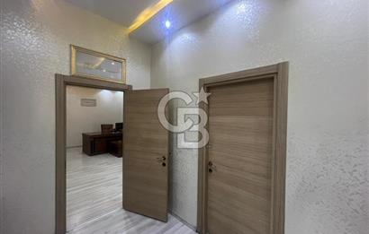 GÜNGÖREN ÜÇYÜZLÜDE 5 KATLI SATILIK FABRİKA BİNASI