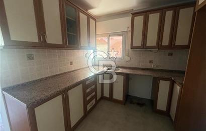 URLA ZEYTİNALANI ÇAMLIÇAY'DA SATILIK VİLLA