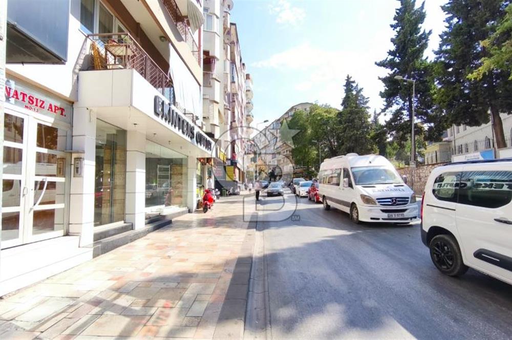 Kıbrıs Şehitleri Caddesi Üzerinde 150 m² Kiralık Mağaza