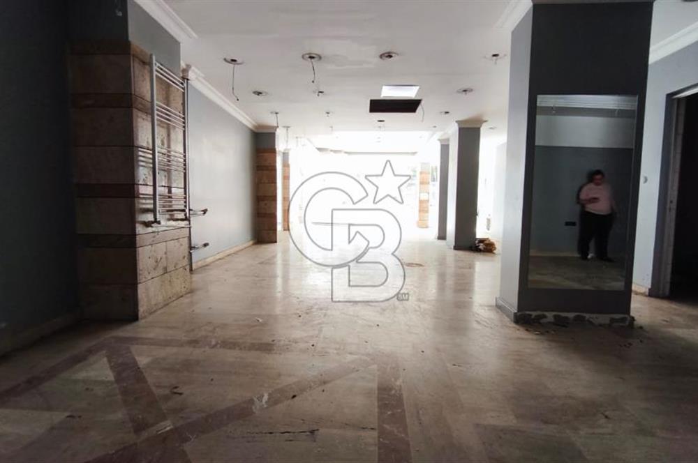 Kıbrıs Şehitleri Caddesi Üzerinde 150 m² Kiralık Mağaza