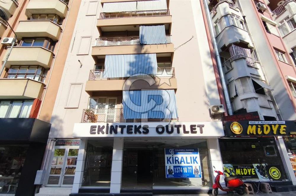 Kıbrıs Şehitleri Caddesi Üzerinde 150 m² Kiralık Mağaza