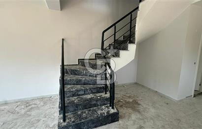 MENEMEN GÖKTEPE LÜKS MÜSTAKİL 5+1 TRİBLEKS VİLLA
