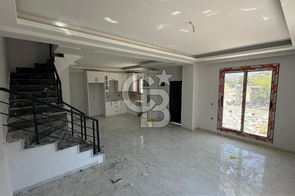 MENEMEN GÖKTEPE LÜKS MÜSTAKİL 5+1 TRİBLEKS VİLLA