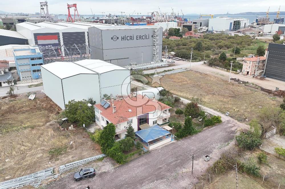 ALTINOVA TERSANELER BÖLGESİ SATILIK ARSA VE KOMPLE BİNA!.