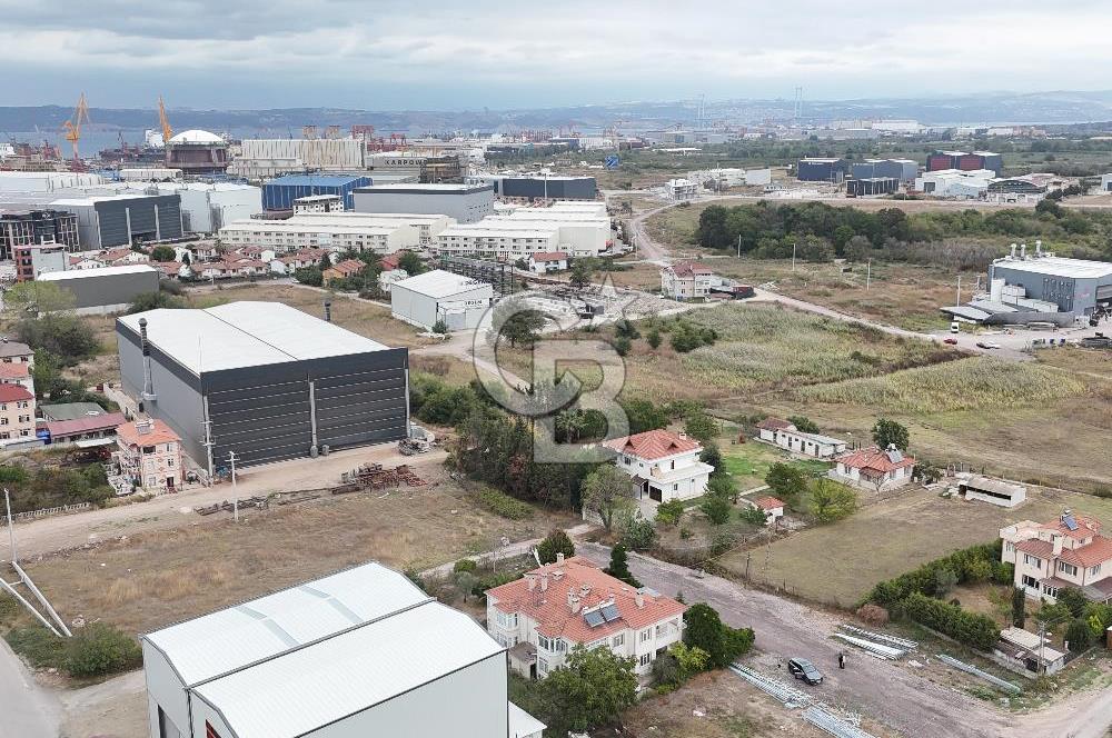 ALTINOVA TERSANELER BÖLGESİ SATILIK ARSA VE KOMPLE BİNA!.