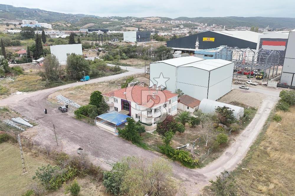 ALTINOVA TERSANELER BÖLGESİ SATILIK ARSA VE KOMPLE BİNA!.
