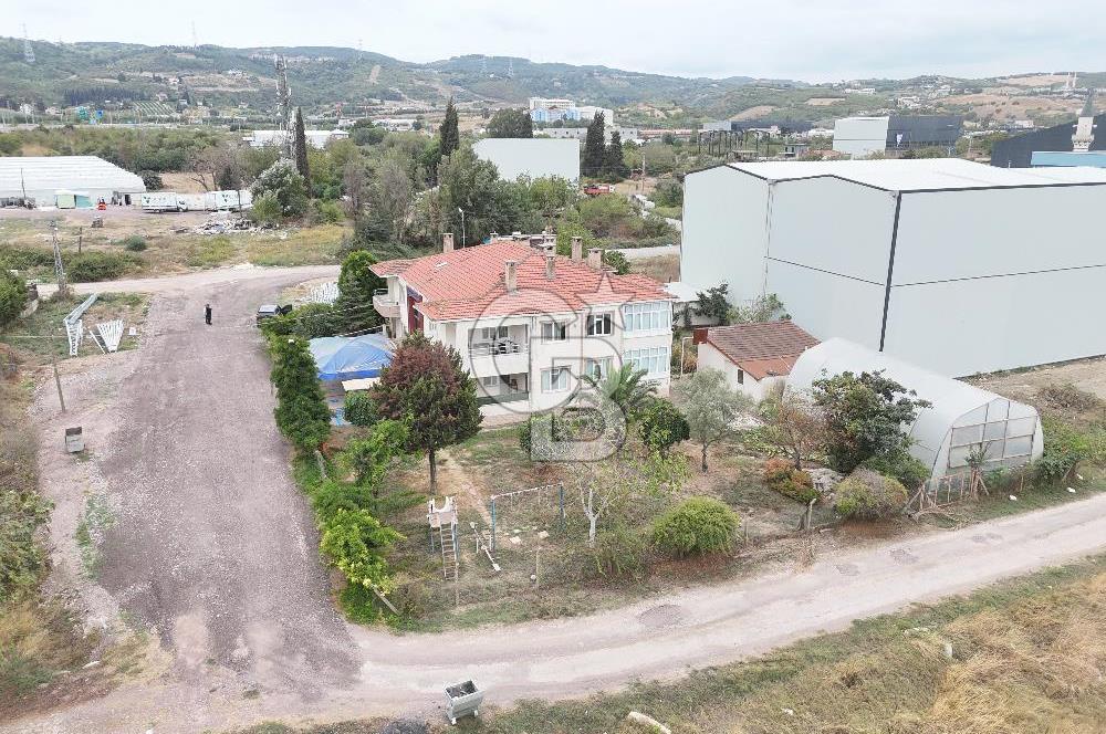 ALTINOVA TERSANELER BÖLGESİ SATILIK ARSA VE KOMPLE BİNA!.