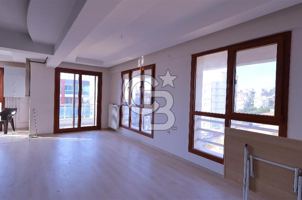 Çiğli Esentepe'de kiralık oldukça ferah 2+1 daire fırsatı..