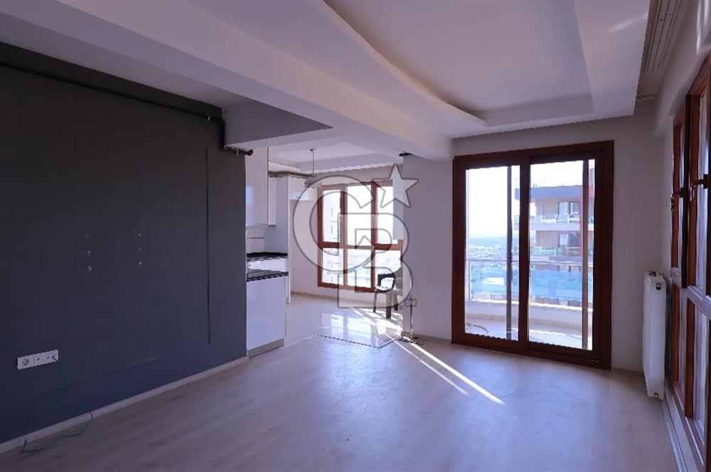 Çiğli Esentepe'de kiralık oldukça ferah 2+1 daire fırsatı..