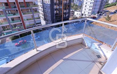 Çiğli Esentepe'de kiralık oldukça ferah 2+1 daire fırsatı..