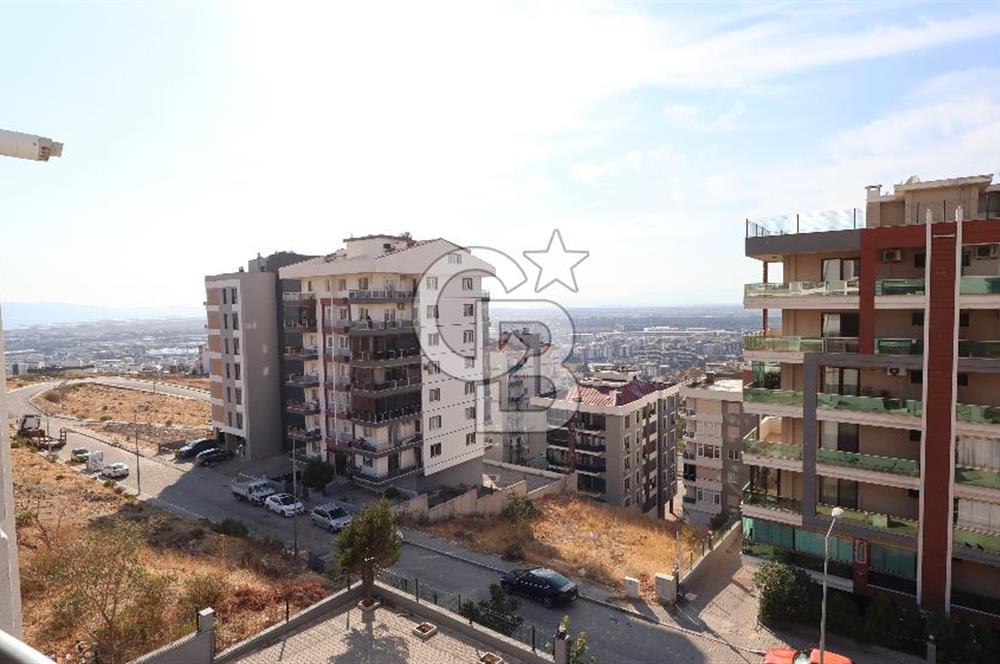 Çiğli Esentepe'de kiralık oldukça ferah 2+1 daire fırsatı..