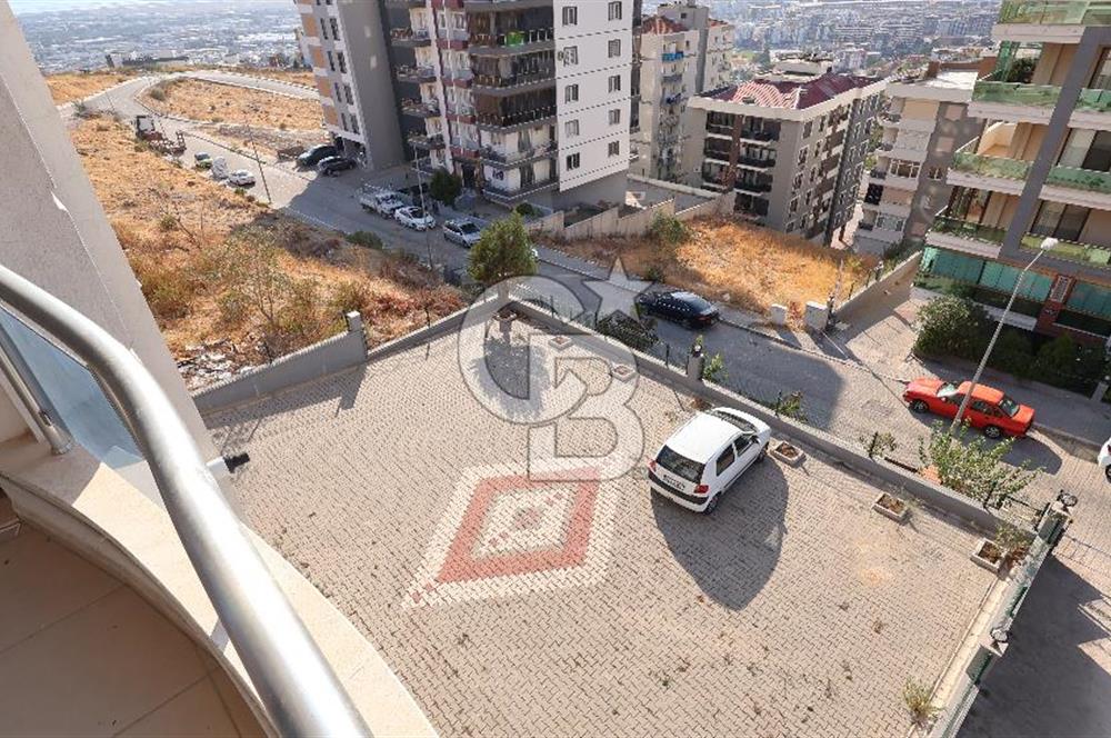 Çiğli Esentepe'de kiralık oldukça ferah 2+1 daire fırsatı..