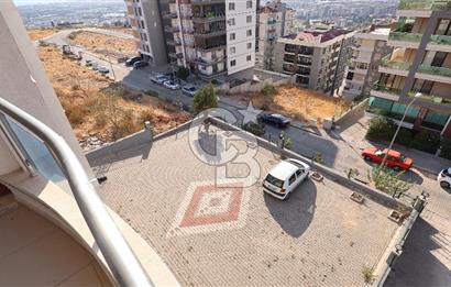 Çiğli Esentepe'de kiralık oldukça ferah 2+1 daire fırsatı..