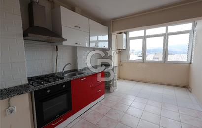 Basın Sitesi'nde taşınmaya hazır manzaralı otoparklı kiralık 2+1