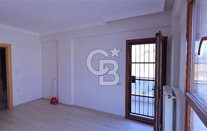 Çiğli Esentepe'de kiralık oldukça ferah 2+1 daire fırsatı..