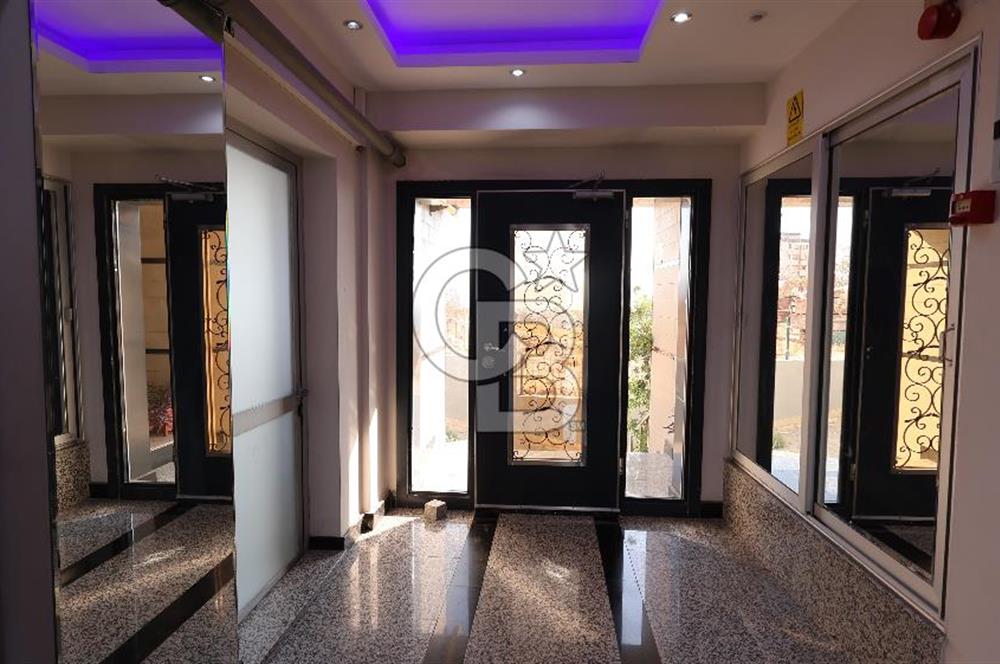 Çiğli Esentepe'de kiralık oldukça ferah 2+1 daire fırsatı..