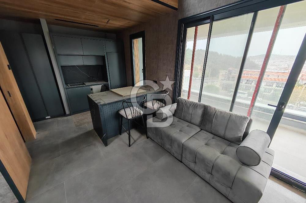 Çeşme Merkez Satılık Loft Dubleks Eşyalı Satılık 1+1 Daire