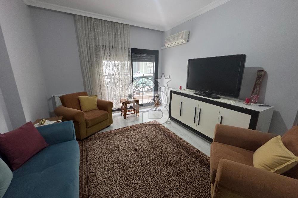 Alaybey 1+1 izban ve sahil yakını eşyalı balkonlu satılık daire