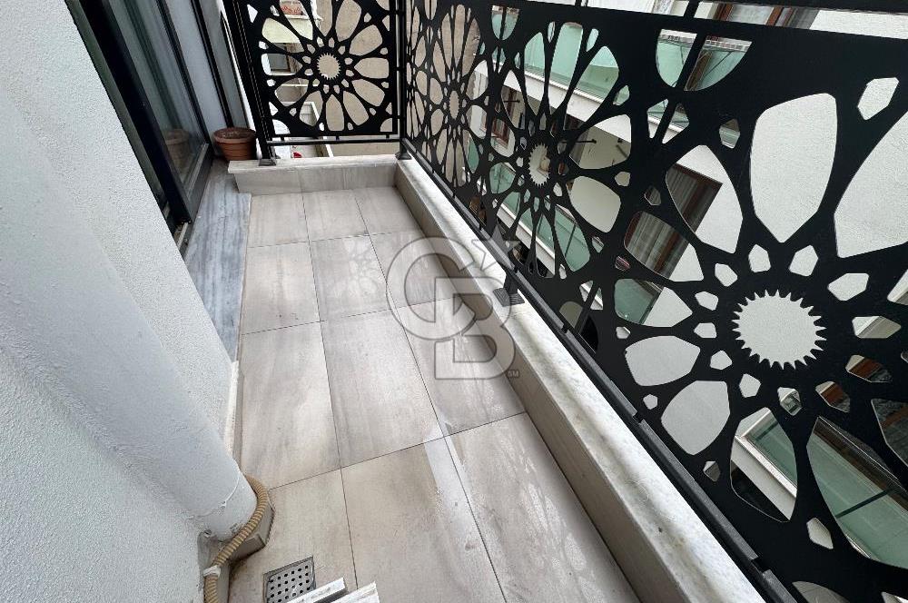 Alaybey 1+1 izban ve sahil yakını eşyalı balkonlu satılık daire