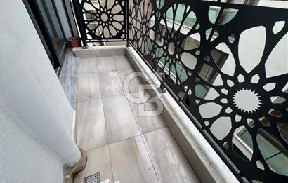 Alaybey 1+1 izban ve sahil yakını eşyalı balkonlu satılık daire