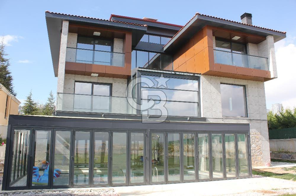Konforun ve Zarafetin Buluştuğu Mükemmel Villa! Göz Alıcı Mimarisiyle Yeni Yaşamınız Sizi Bekliyor!