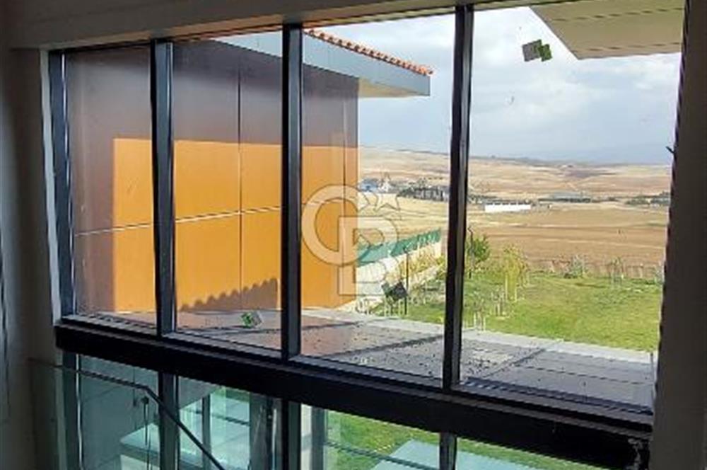 Konforun ve Zarafetin Buluştuğu Mükemmel Villa! Göz Alıcı Mimarisiyle Yeni Yaşamınız Sizi Bekliyor!