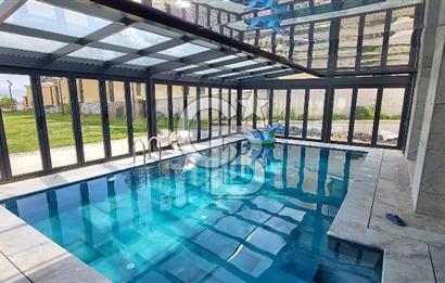 Konforun ve Zarafetin Buluştuğu Mükemmel Villa! Göz Alıcı Mimarisiyle Yeni Yaşamınız Sizi Bekliyor!