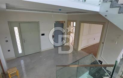 Konforun ve Zarafetin Buluştuğu Mükemmel Villa! Göz Alıcı Mimarisiyle Yeni Yaşamınız Sizi Bekliyor!