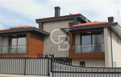 Konforun ve Zarafetin Buluştuğu Mükemmel Villa! Göz Alıcı Mimarisiyle Yeni Yaşamınız Sizi Bekliyor!