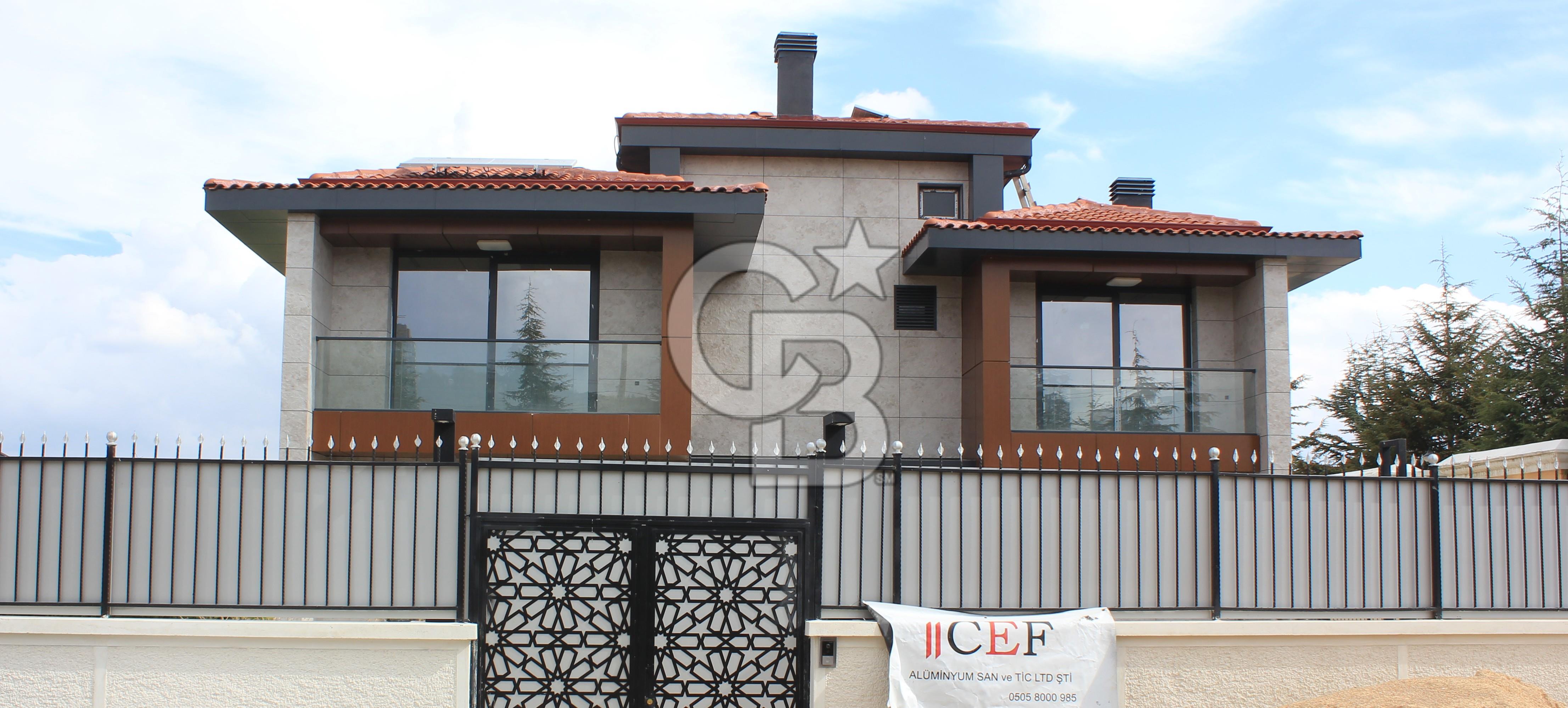 Konforun ve Zarafetin Buluştuğu Mükemmel Villa! Göz Alıcı Mimarisiyle Yeni Yaşamınız Sizi Bekliyor!