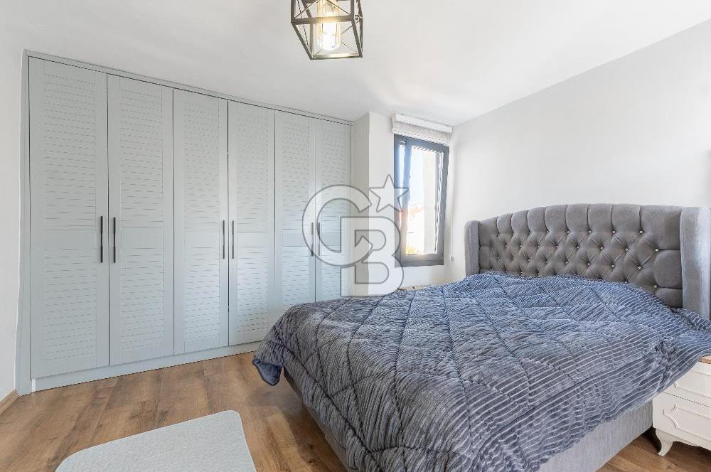 Çeşme Çiftlikköy Serakent Sitesi Satılık Tadilatlı 4+1 Villa