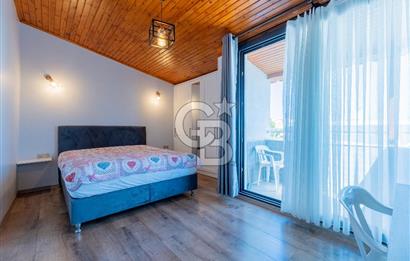 Çeşme Çiftlikköy Serakent Sitesi Satılık Tadilatlı 4+1 Villa