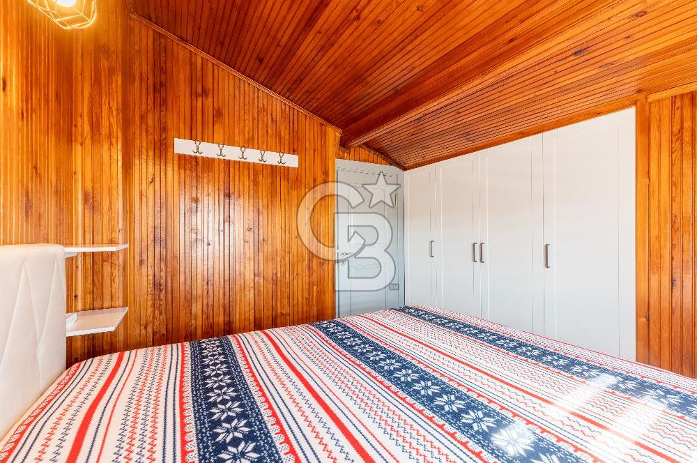 Çeşme Çiftlikköy Serakent Sitesi Satılık Tadilatlı 4+1 Villa