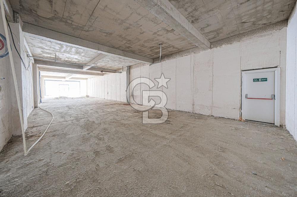AYDOSLAND'DA MİGROSA KOMŞU KDV AVANTAJLI 227 M2 KİRALIK DÜKKAN