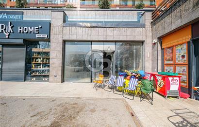 AYDOSLAND'DA MİGROSA KOMŞU KDV AVANTAJLI 227 M2 KİRALIK DÜKKAN