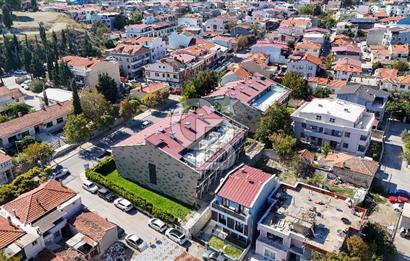 Urla Sanat Sokağı Yakını Satılık Kompla Bina