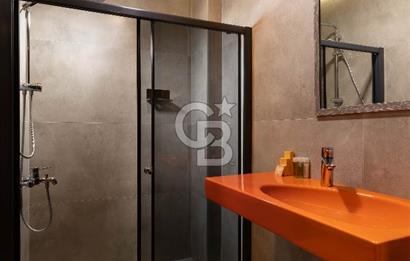 Alaçatı’da Mülkü İle Satılık Otel