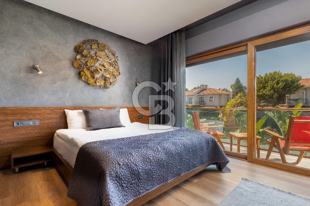 Alaçatı’da Mülkü İle Satılık Otel