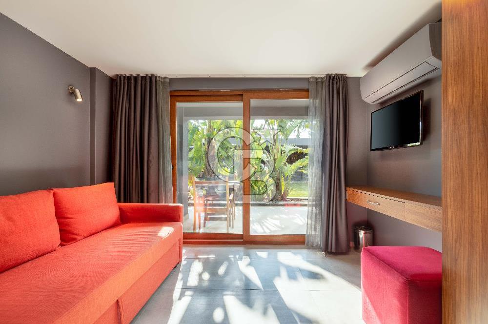 Alaçatı’da Mülkü İle Satılık Otel