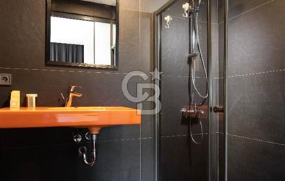Alaçatı’da Mülkü İle Satılık Otel