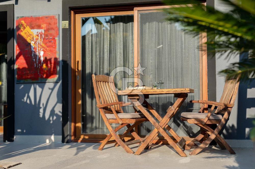 Alaçatı’da Mülkü İle Satılık Otel