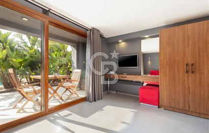 Alaçatı’da Mülkü İle Satılık Otel